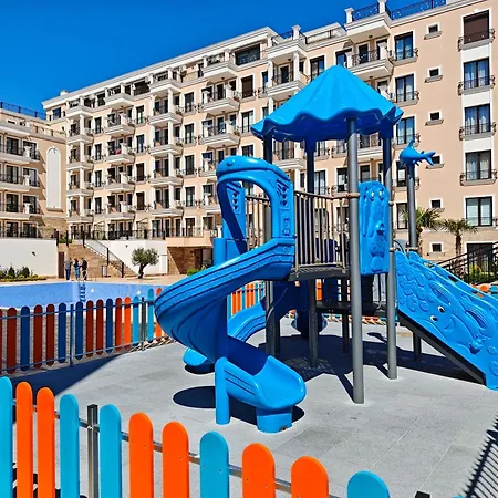 Panoramic Sea View - Balcony - Close To & Center - Free Parking