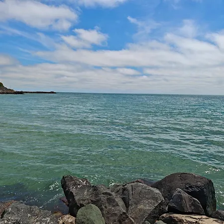 Panoramic Sea View - Balcony - Close To & Center - Free Parking