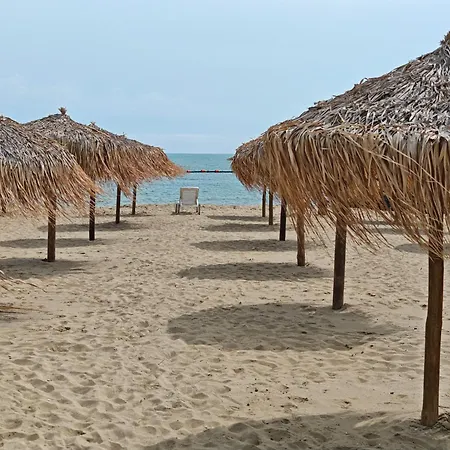 Panoramic Sea View - Balcony - Close To & Center - Free Parking سفيتي فلاس